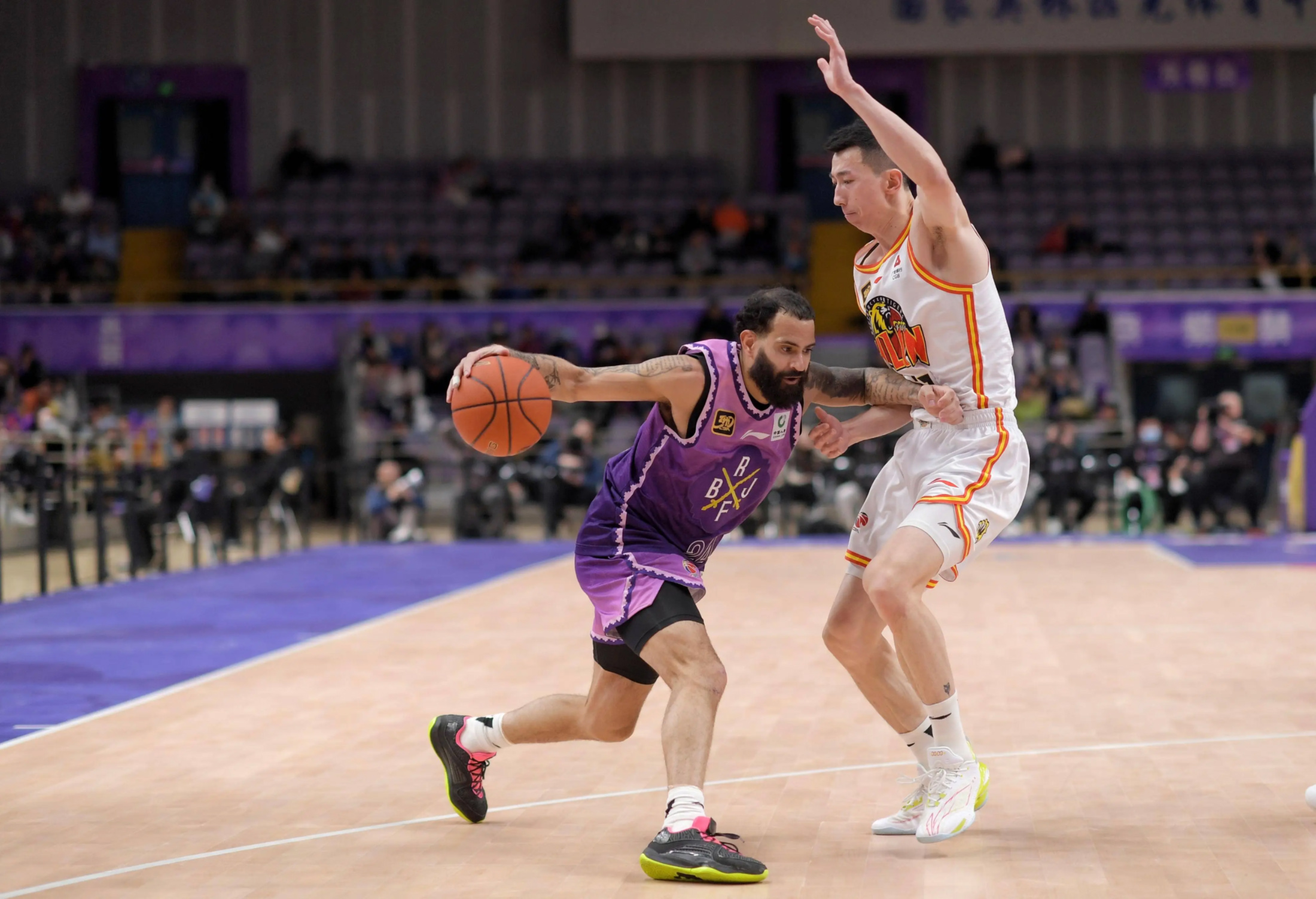 包含CBA常规赛赛前再迎强敌;山东男篮迎来里程碑;主帅态度——态度坚定;球队文化再被提及的词条 包含CBA常规赛赛前再迎强敌;山东男篮迎来里程碑;主帅态度——态度坚定;球队文化再被提及的词条