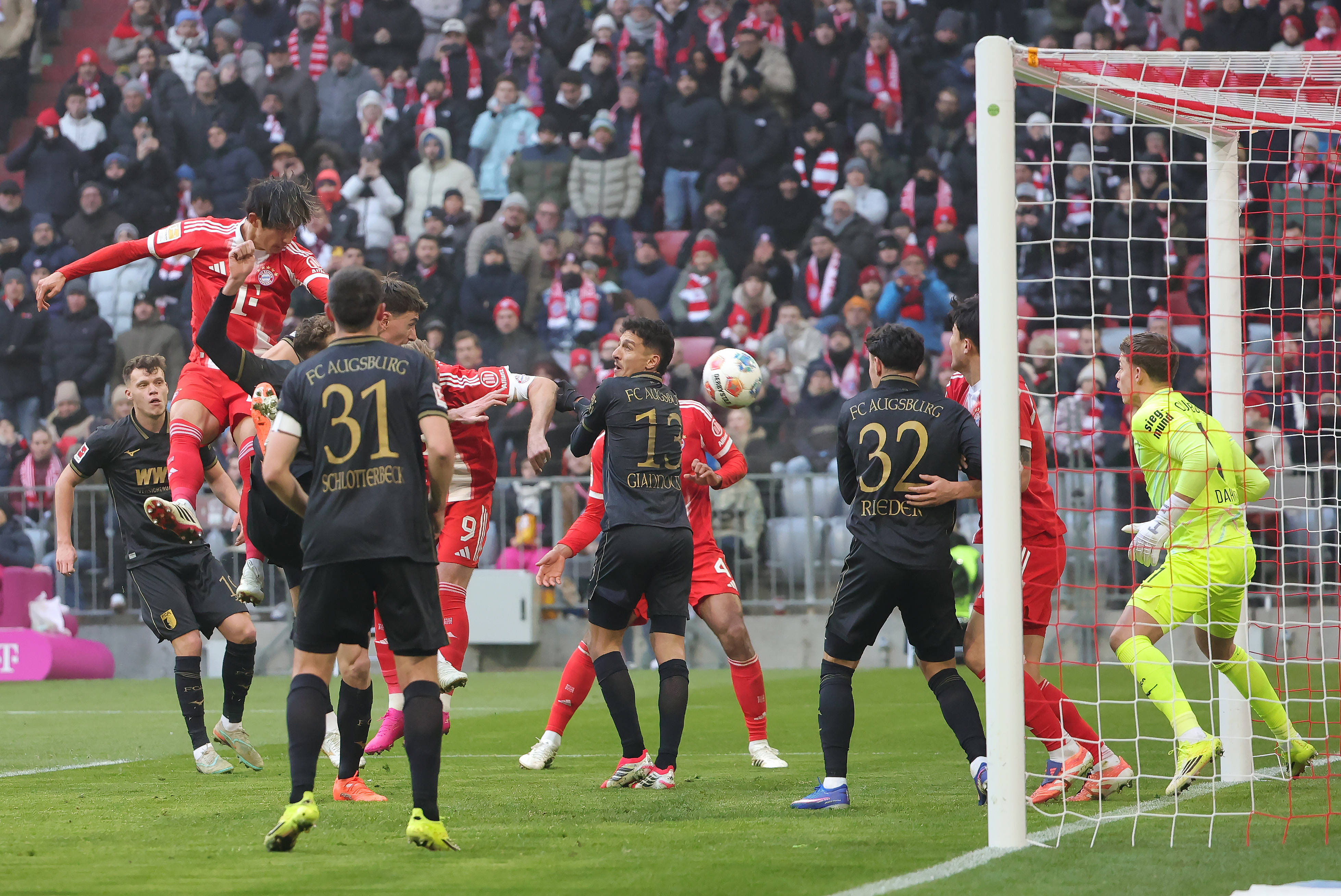 包含字母哥在拜仁比赛中大比分领先清晨广州队备战全明星赛，媒体一致点评：梅西连续十五场比赛得分超过精彩发挥的词条