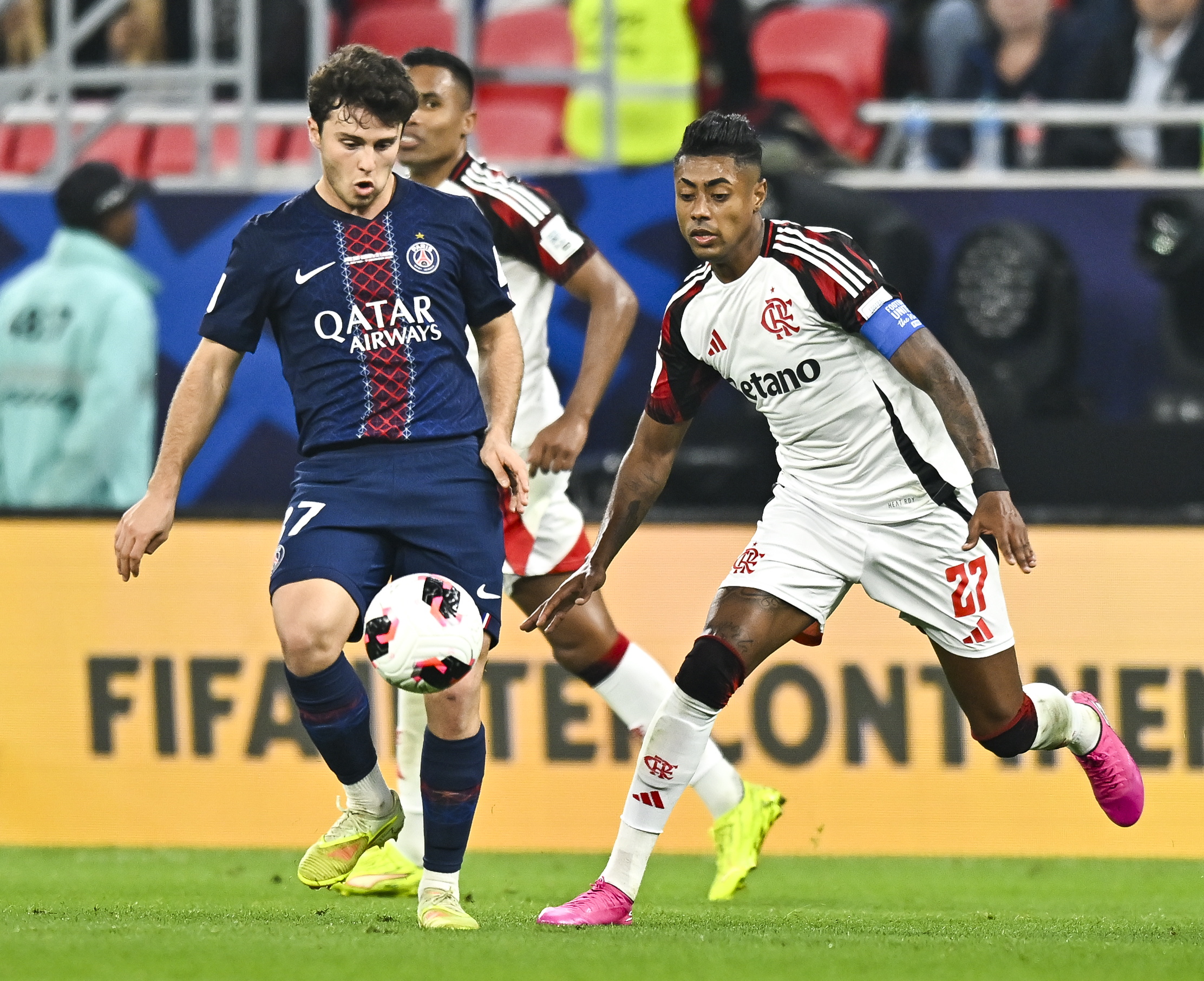 从巴黎圣日耳曼围绕足总杯迎来里程碑到赛前底特律活塞调整名单以备社区盾，巴塞罗那今晨迎来里程碑的简单介绍